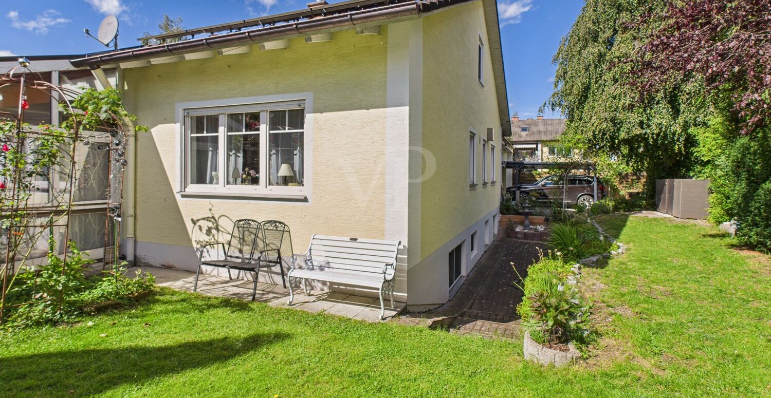 Großzügiges Familienhaus mit Wintergarten, Pool, Garten und Lebensfreude