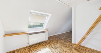 von_poll_real_estate_property_25122060_image_12