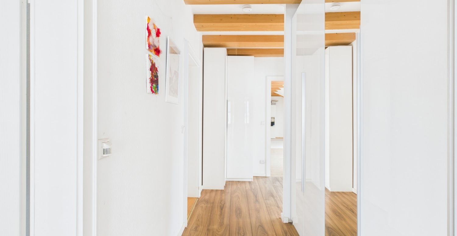Luftige Eleganz mit Balkon und herrlichem Weitblick