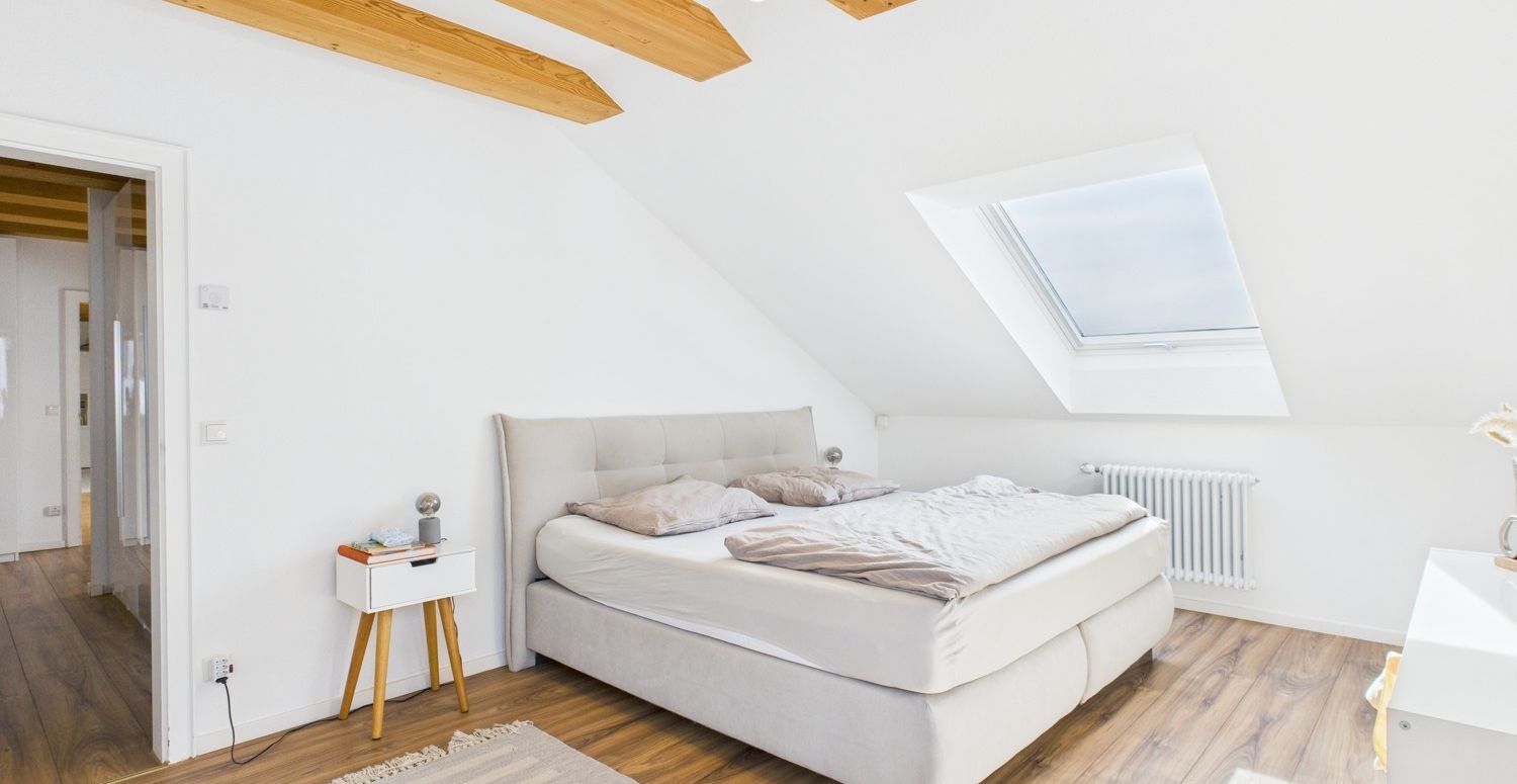 Luftige Eleganz mit Balkon und herrlichem Weitblick