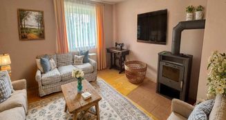 von_poll_real_estate_property_25122047_image_0