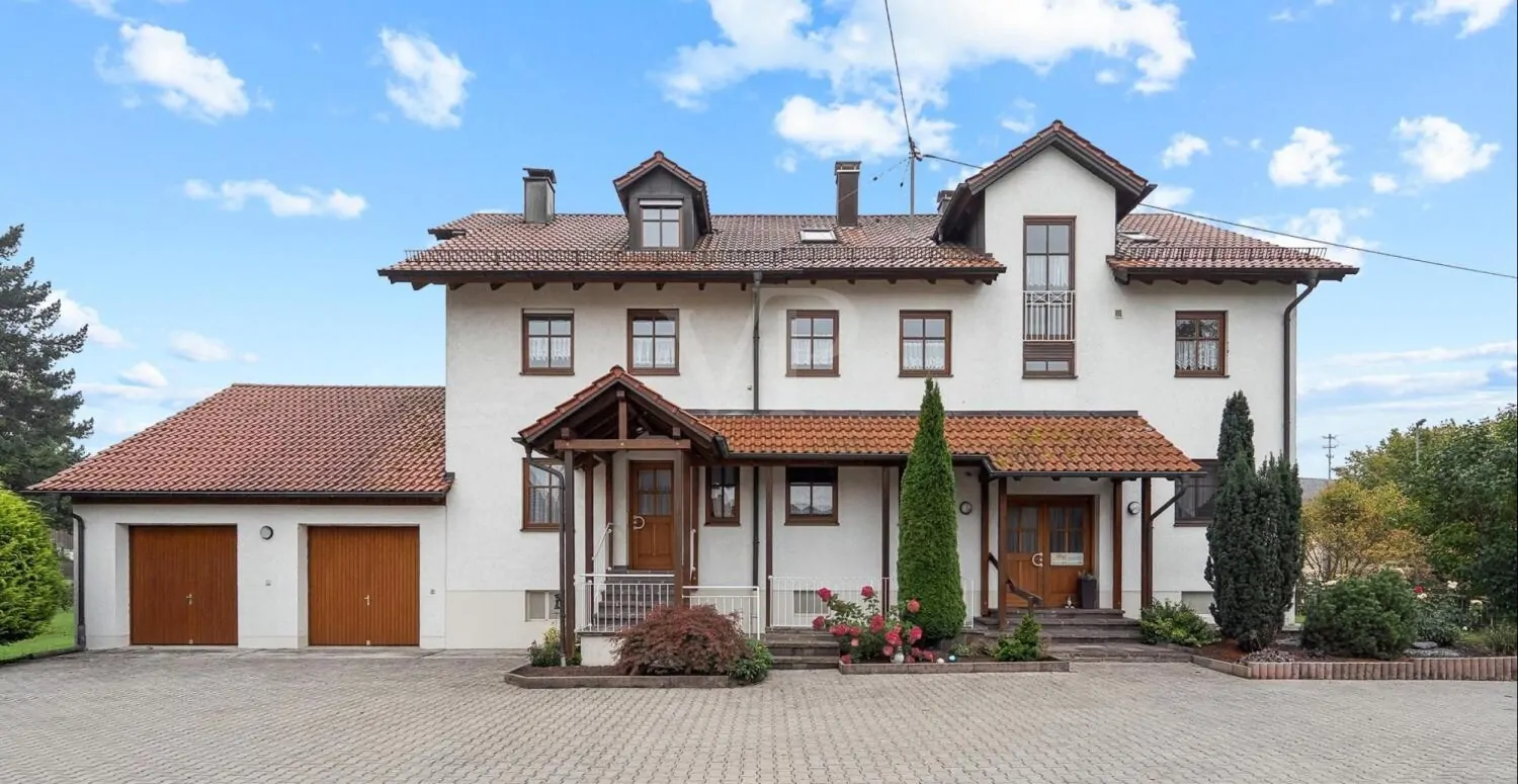 Großzügiges Anwesen in Biberbach für Lebensträume, Generationen und Visionen