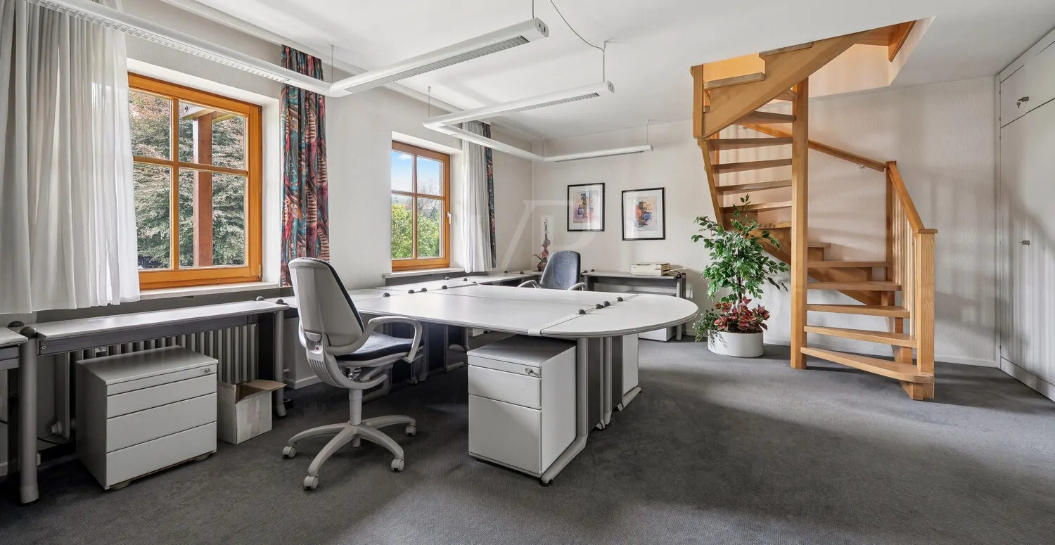 Großzügiges Anwesen in Biberbach für Lebensträume, Generationen und Visionen