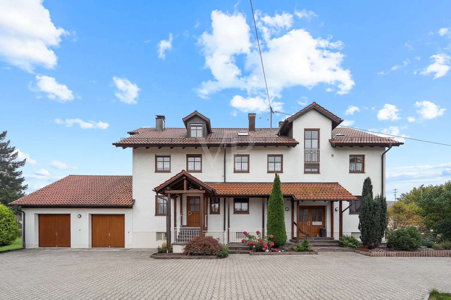 Großzügiges Anwesen in Biberbach für Lebensträume, Generationen und Visionen