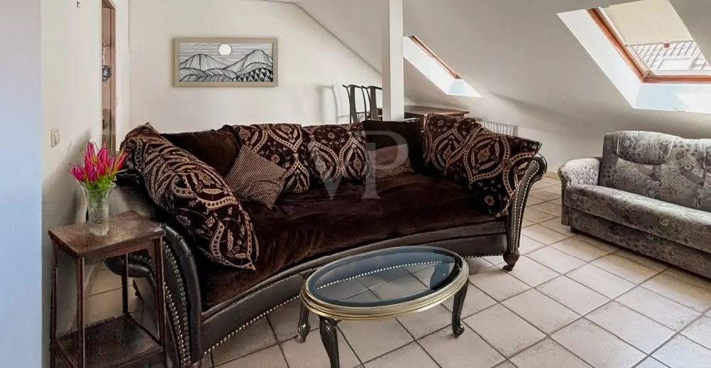 RESERVIERT: Maisonette-Wohnung - 300 Meter vom Kuhsee entfernt