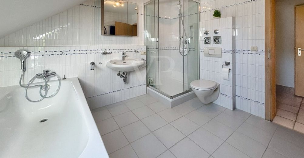 Maisonette-Wohnung - 300 Meter vom Kuhsee entfernt