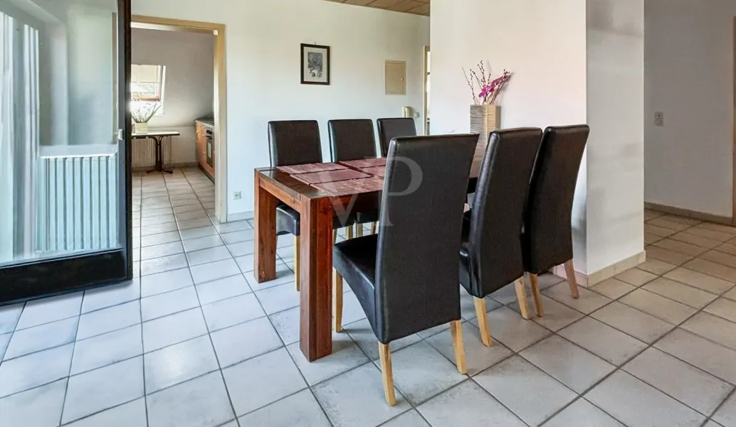 RESERVIERT: Maisonette-Wohnung - 300 Meter vom Kuhsee entfernt