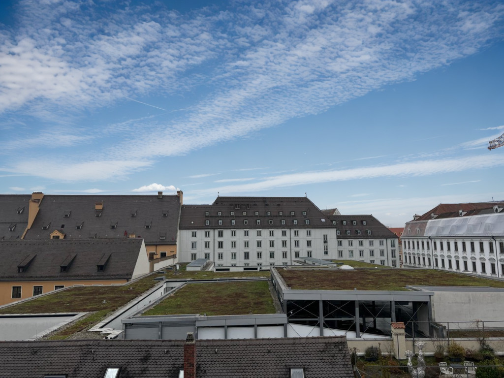 Rarität: Penthouse im Zentrum mit Blick auf das Schaezlerpalais