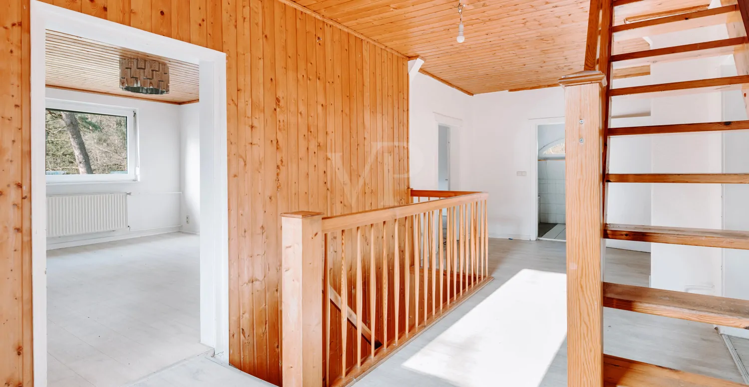 Treppenaufgang zum Dachgeschoss