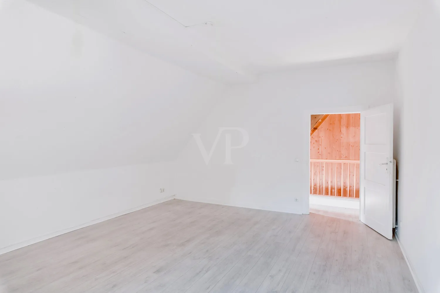 Sanierungsbedürftiges Einfamilienhaus mit Potenzial – ideal für kreative Wohn- oder Nutzungskonzepte