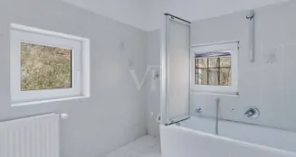 von_poll_real_estate_property_25105015_image_11