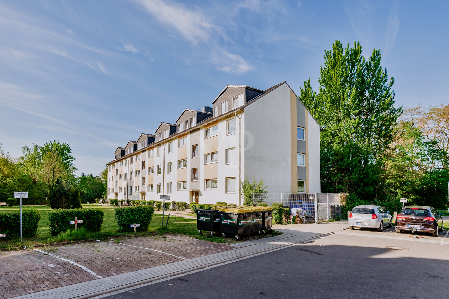 Solide Kapitalanlage: 4-Zimmer-Wohnung mit Loggia