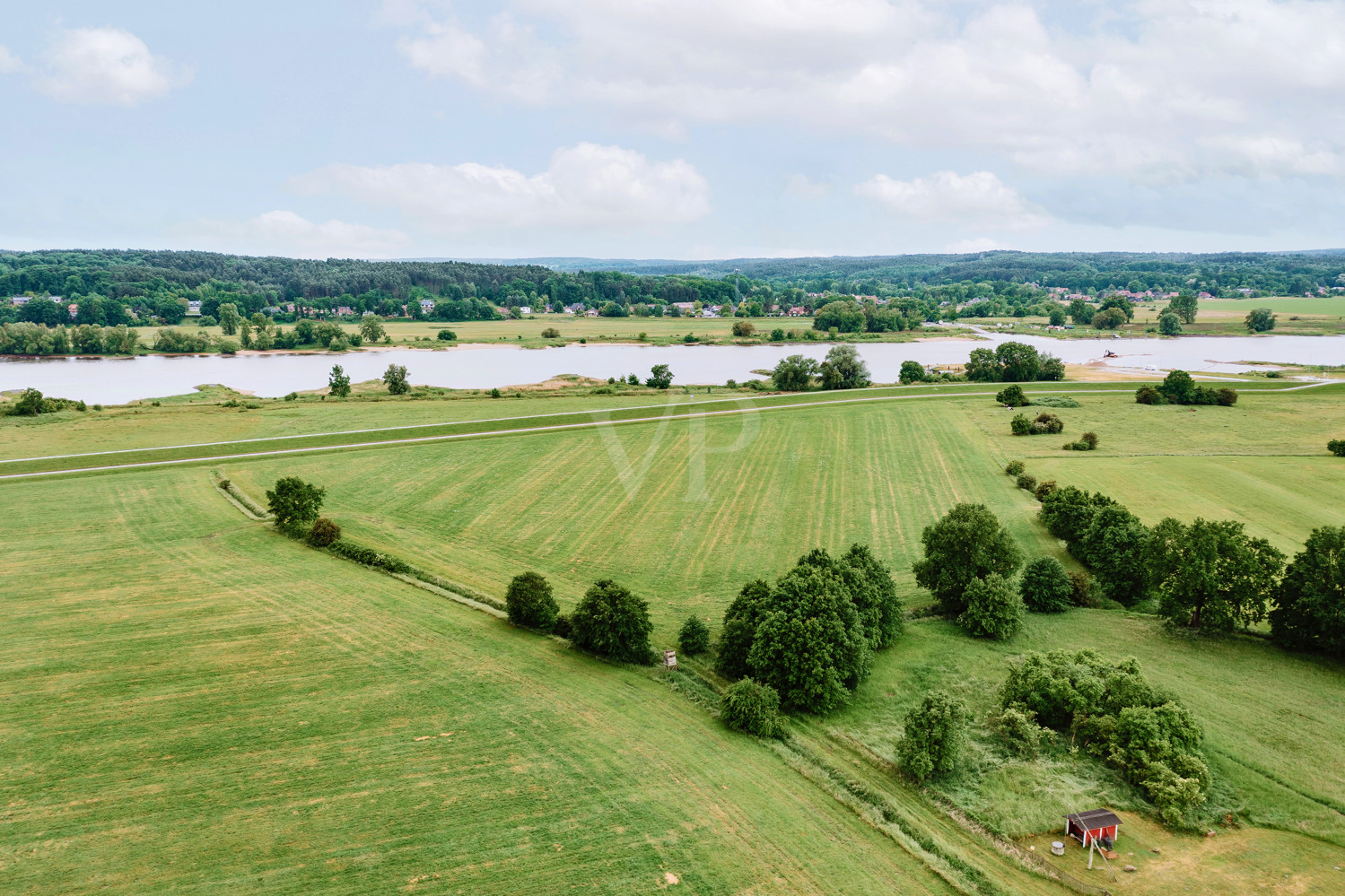 Rückzugsort im Grünen – Gepflegtes Zuhause mit Weitblick & Naturanschluss