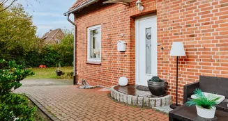 von_poll_real_estate_property_25105026_image_1