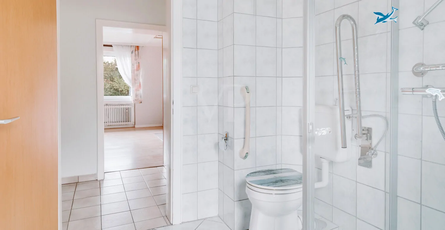 Badezimmer im Ergeschoss