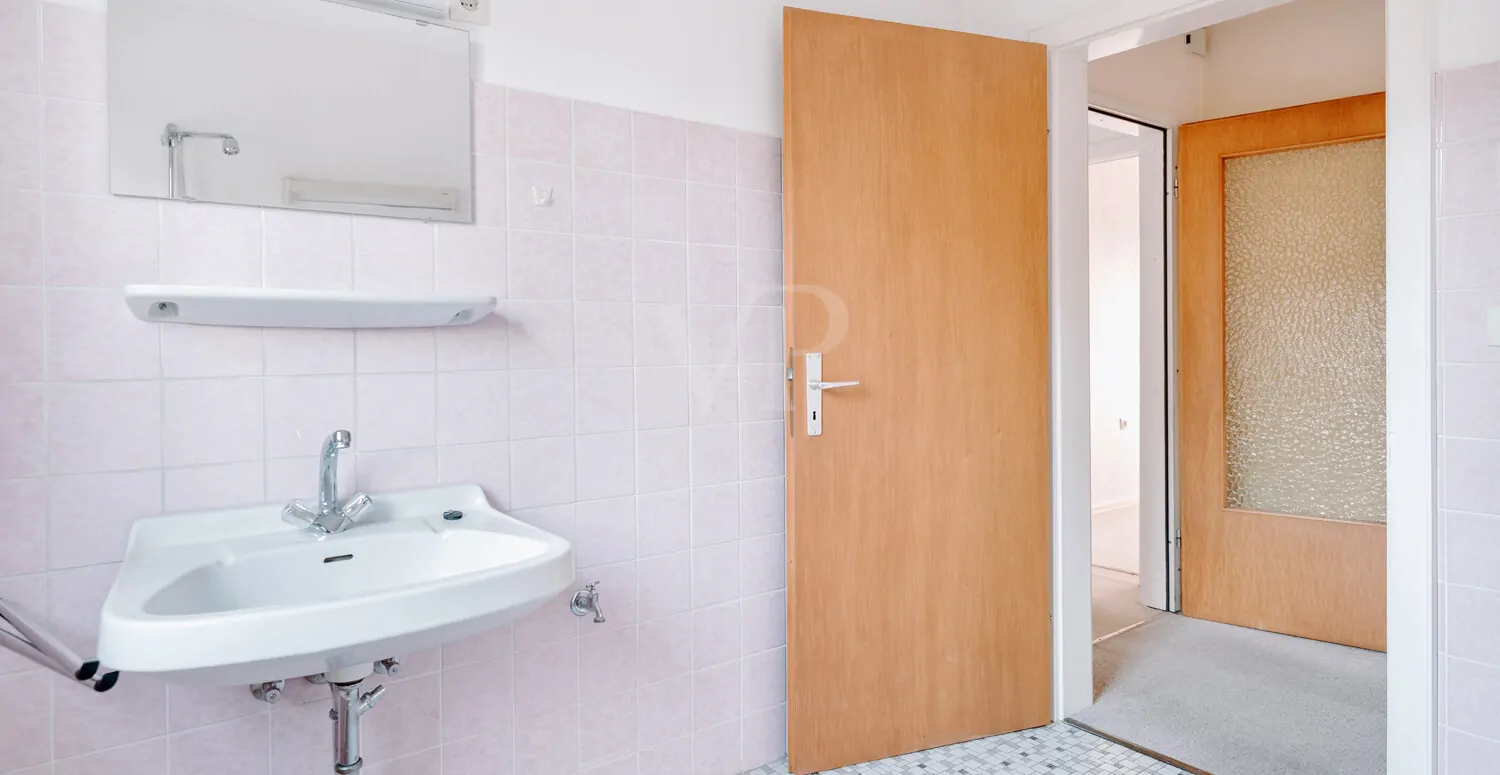 Badezimmer im Obergeschoss