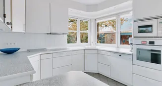 von_poll_real_estate_property_25105030_image_15