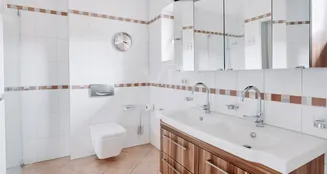 von_poll_real_estate_property_25105030_image_19