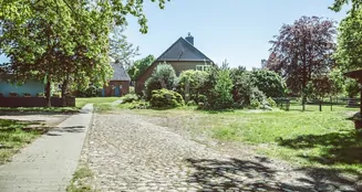 von_poll_real_estate_property_24105008_image_2