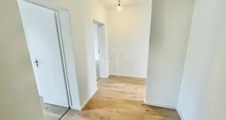 von_poll_real_estate_property_23105044A_image_3