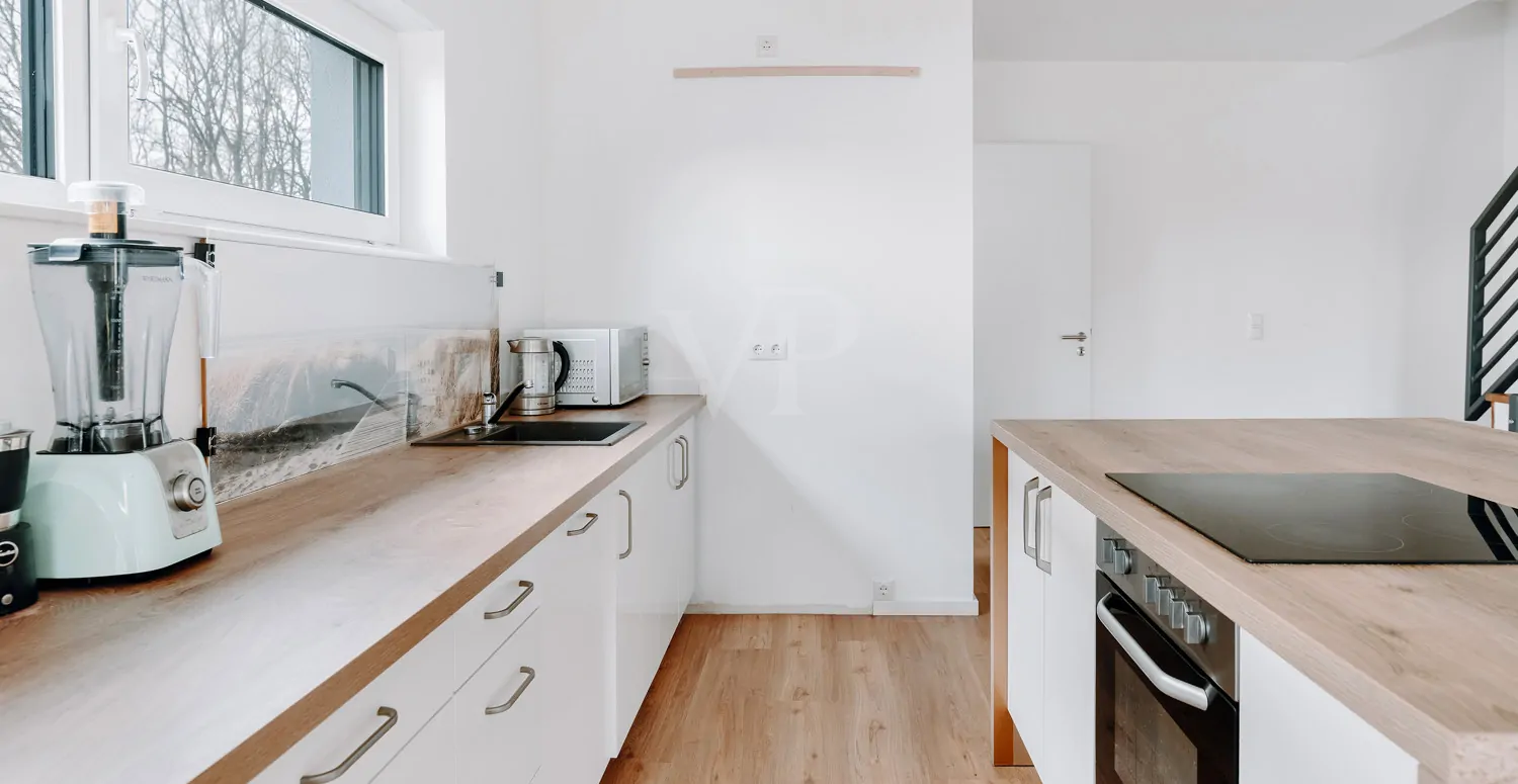 Einbauküche mit integriertem Geschirrspüler