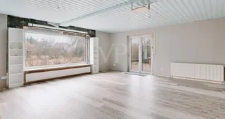 von_poll_real_estate_property_25105011_image_1