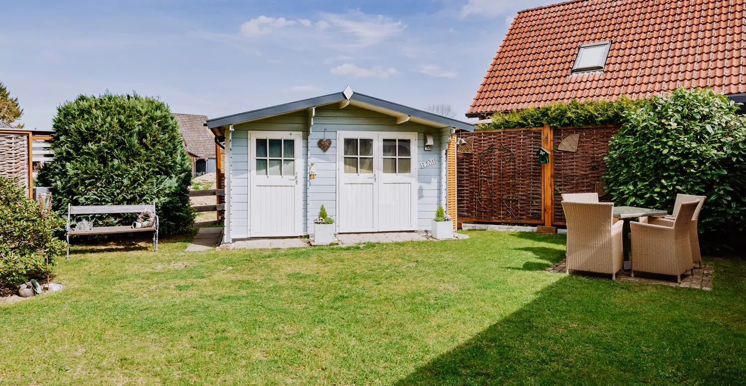 Charmantes Gartenhaus mit großzügiger Abstellfläche
