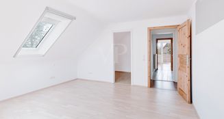 von_poll_real_estate_property_25105013_image_18