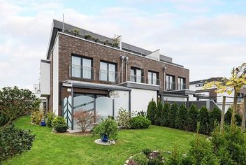von Poll Immobilien GmbH