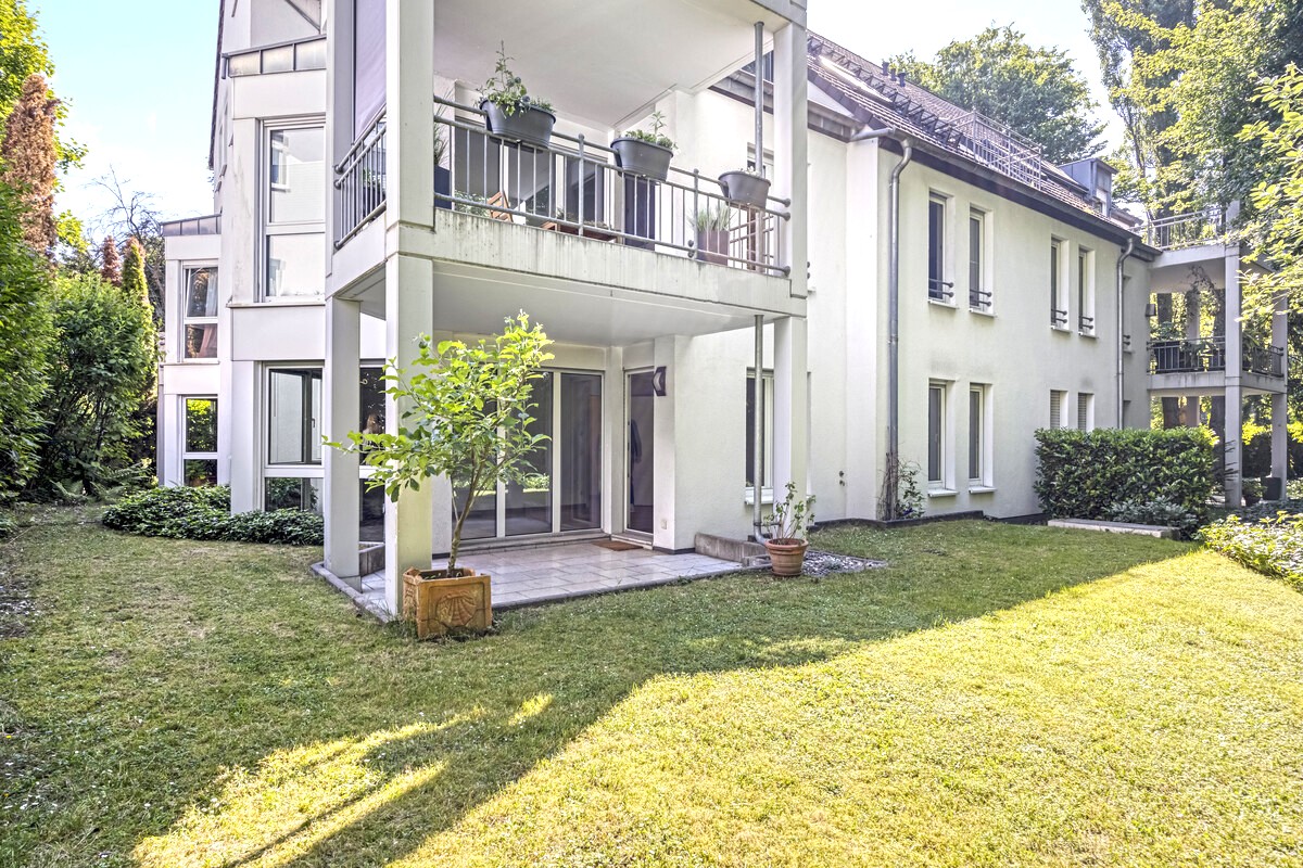 Hausrückseite
