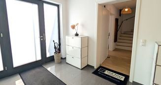 von_poll_real_estate_property_25406024_image_2