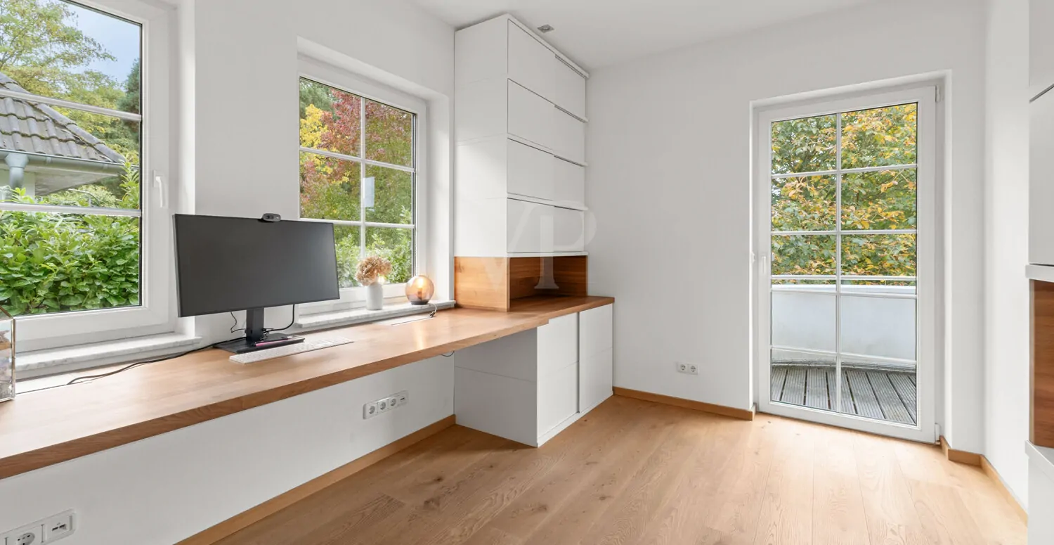 Arbeitszimmer OG