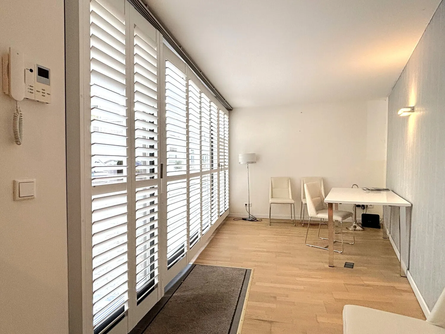 Arbeits-/ Abstellfläche