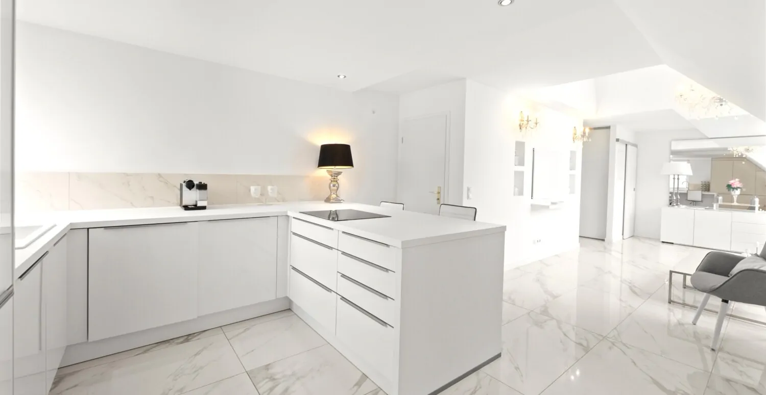 DG Ebene 1: Küche - weiterer Blick