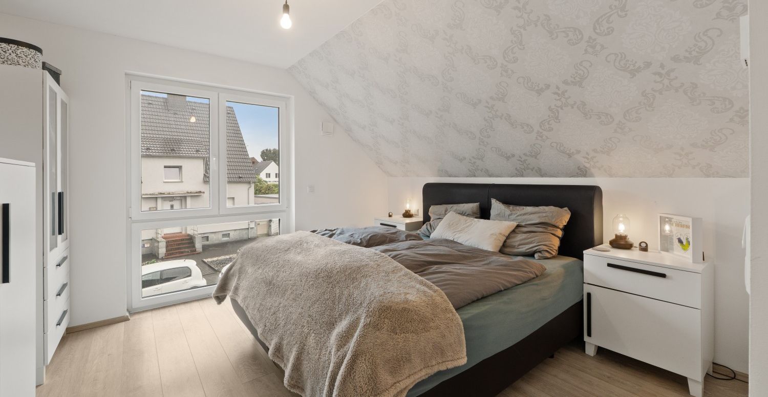 Schlafzimmer DG