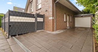 von_poll_real_estate_property_25406015_image_21