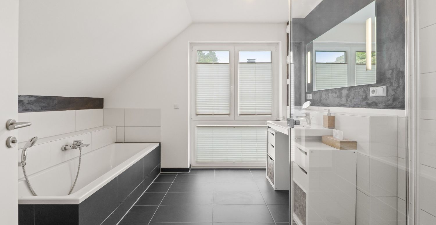 Badezimmer DG