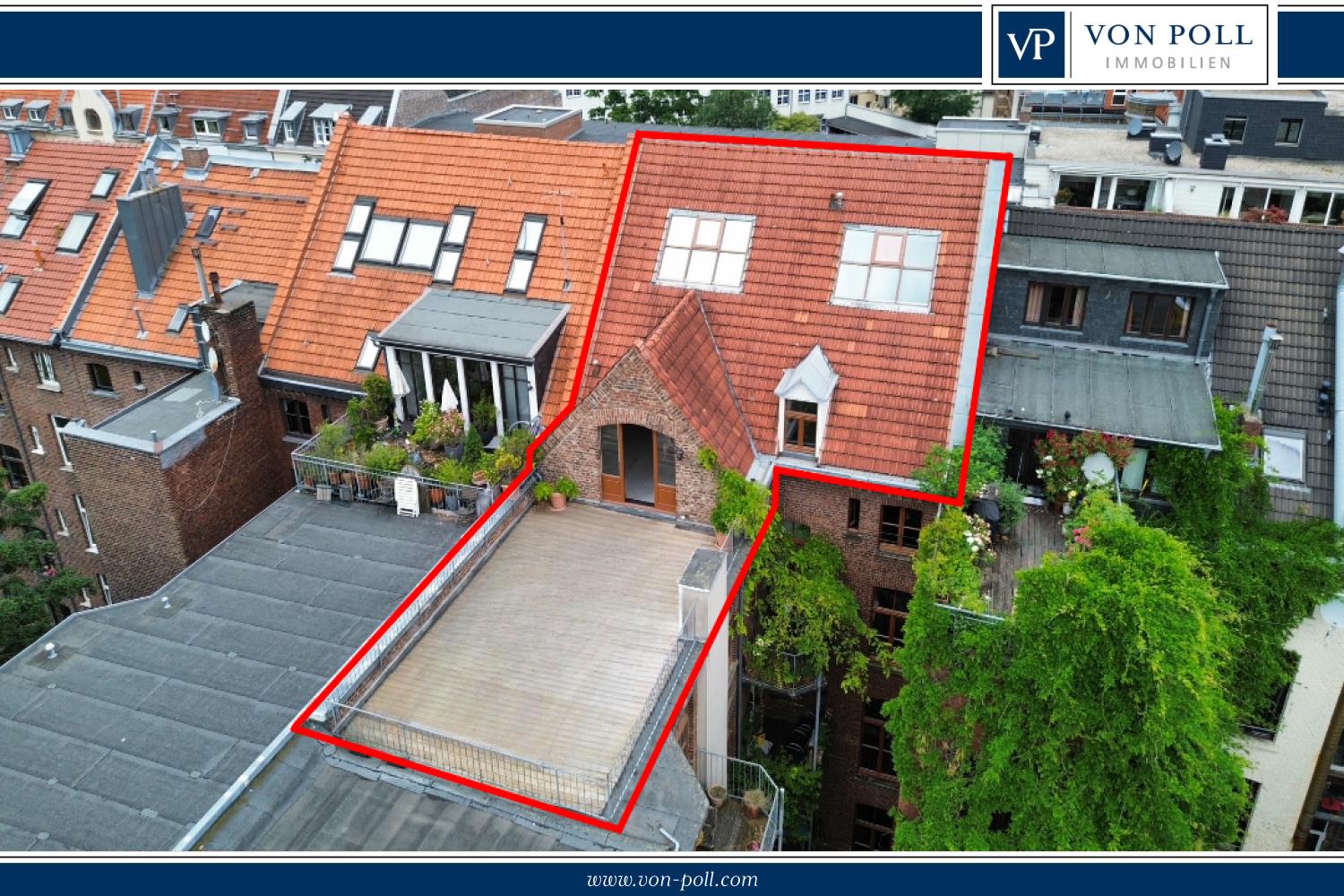 Luftbild_Terrasse_weiter_weg_Rahmen (2)