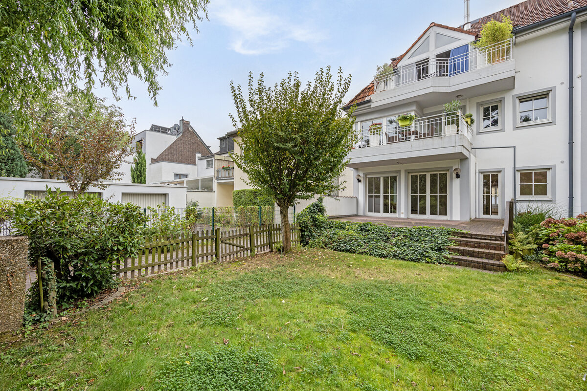 Garten mit Blick auf die Terrasse