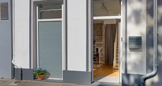 von_poll_real_estate_property_25406021_image_1