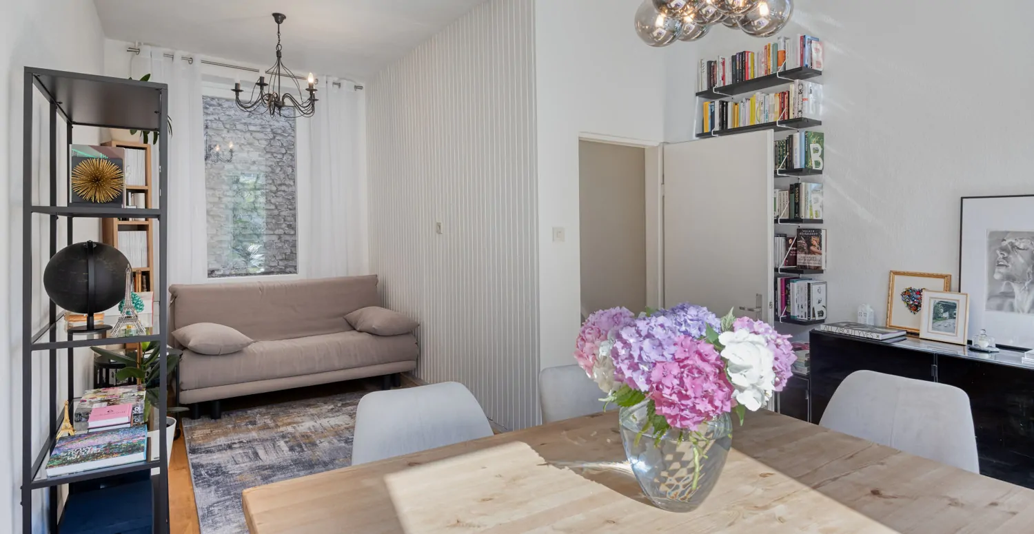 Wohnbereich - weiterer Blick