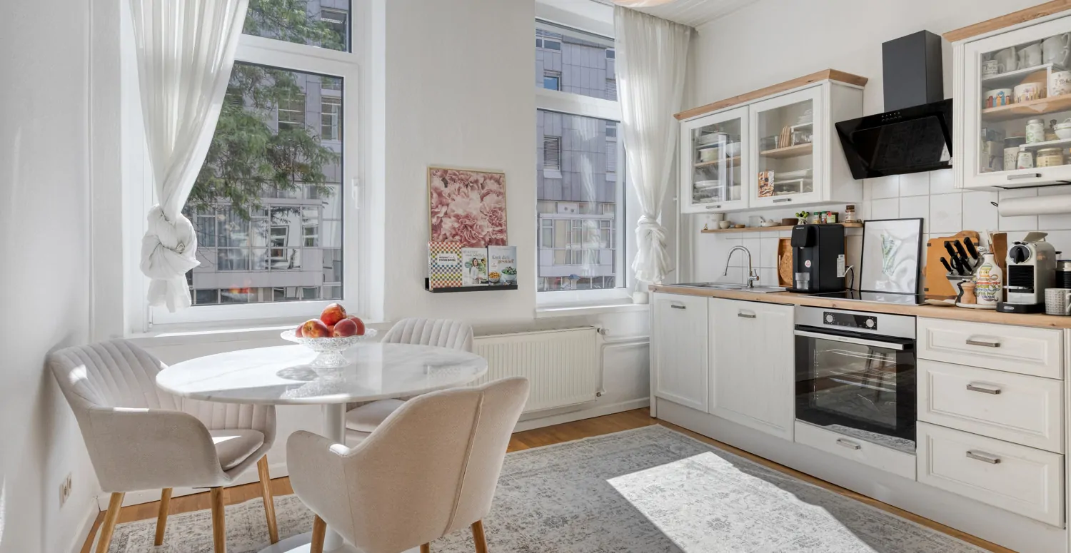 Küche mit Essbereich