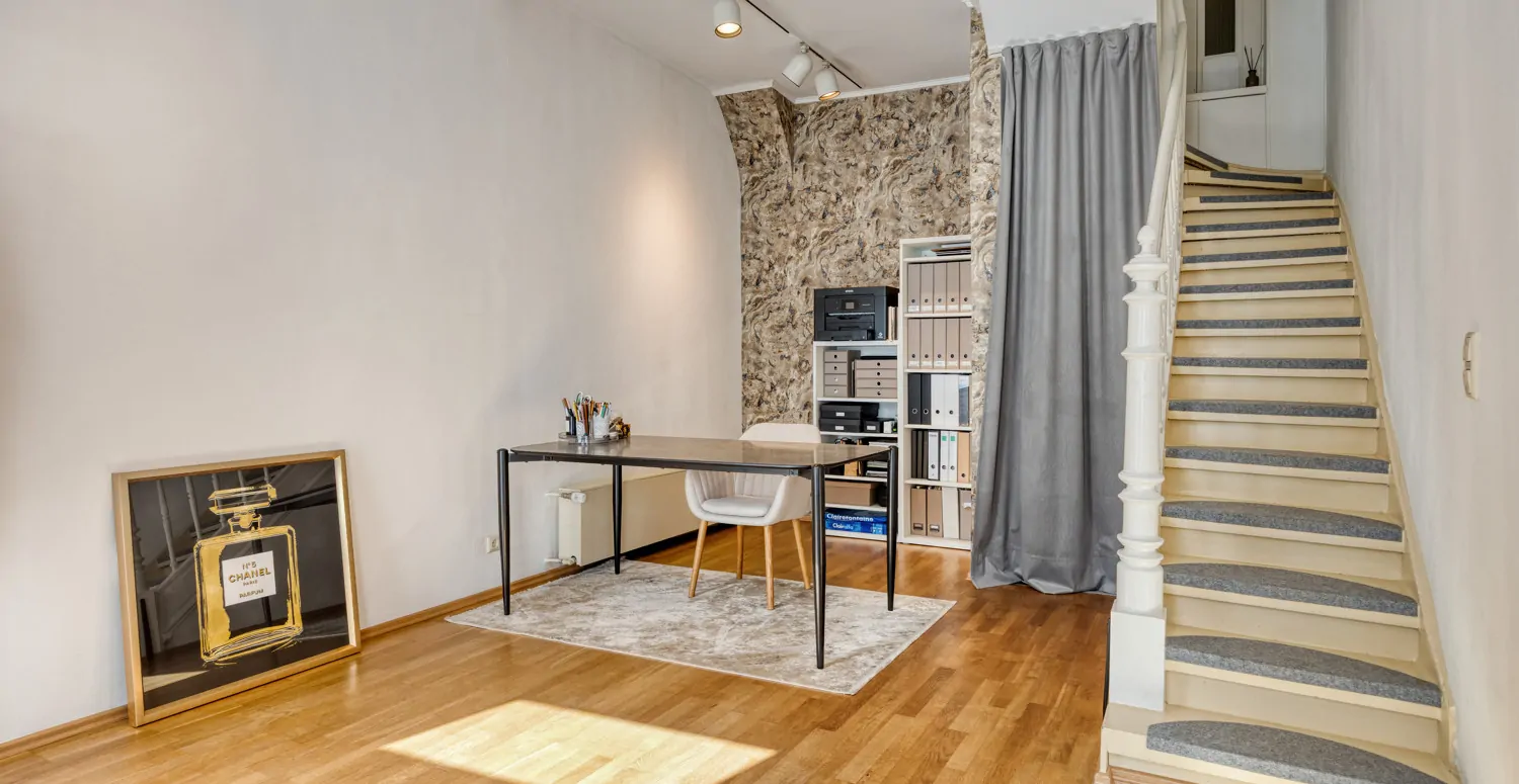 Büro im Erdgeschoss