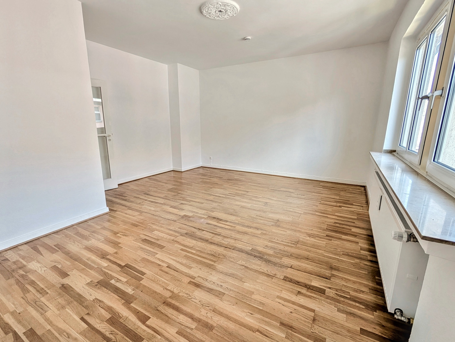 Wohnzimmer - weiterer Blick