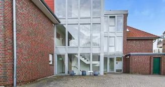 von_poll_real_estate_property_25418112_image_1