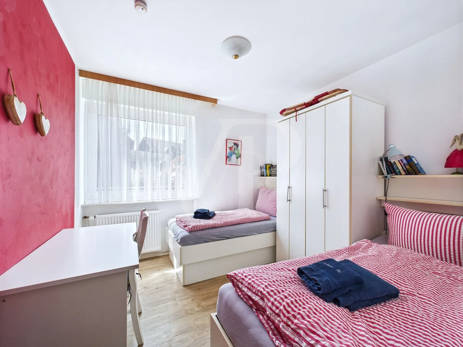 Nagyszerű helyen, Juist utcában - Hagyományos apartmanház eladó