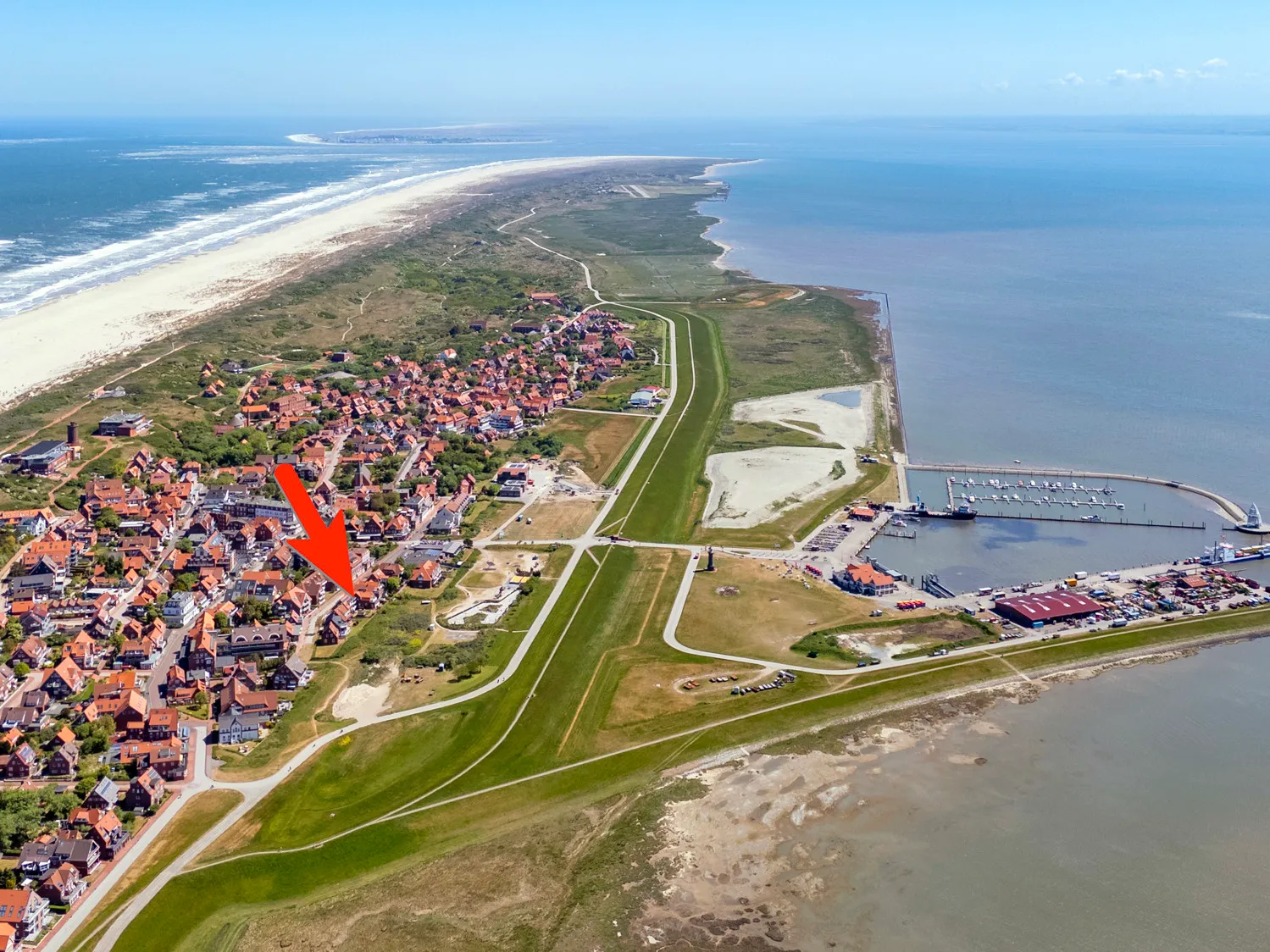 Nagyszerű helyen, Juist utcában - Hagyományos apartmanház eladó