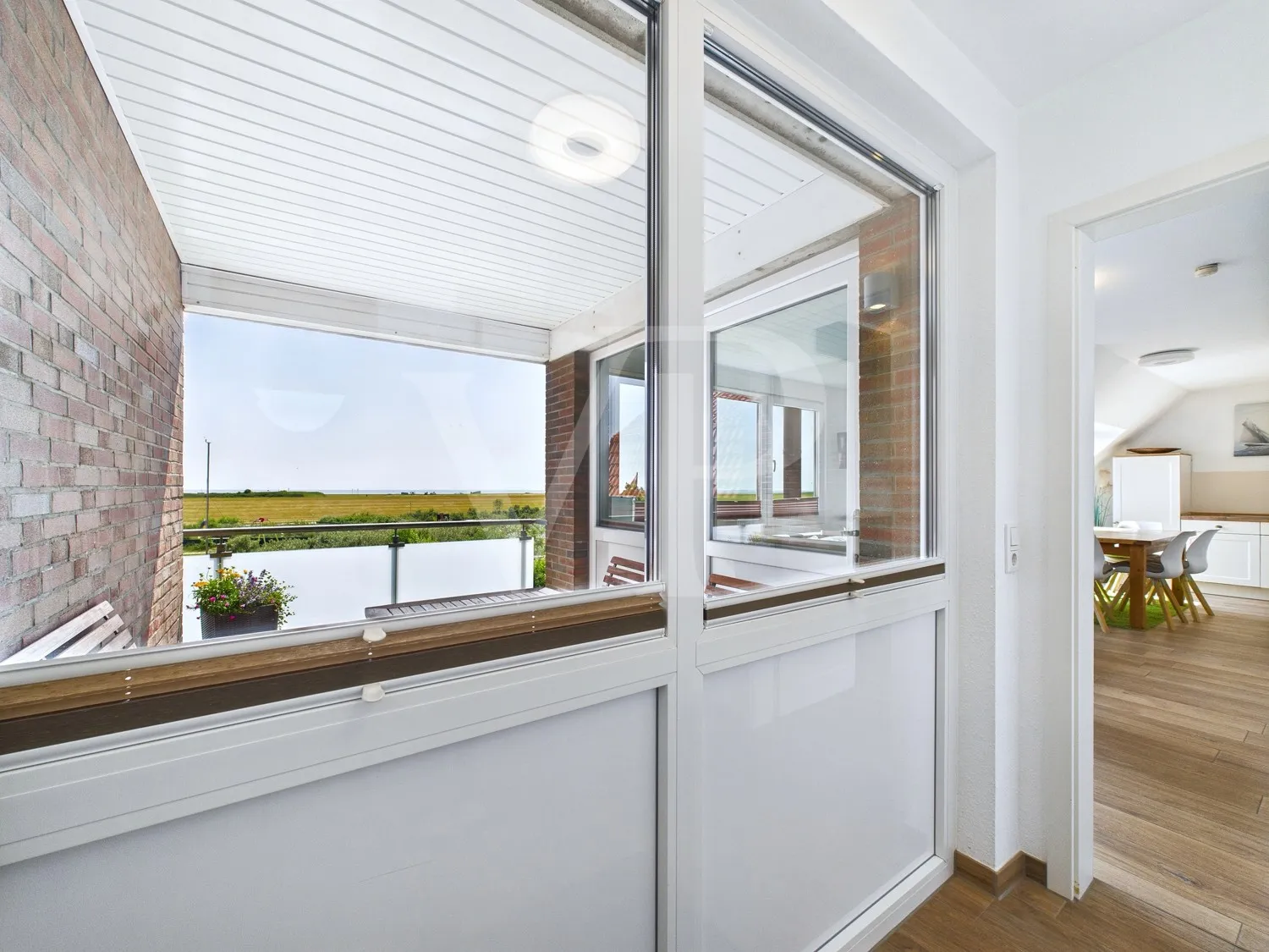 Nagyszerű helyen, Juist utcában - Hagyományos apartmanház eladó