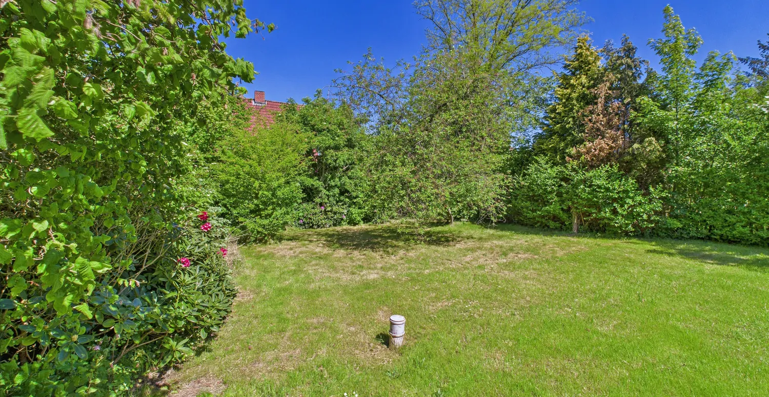 Hier können SIe Ihren Traum verwirklichen. Unbebautes Grundstück in zentraler Lage von Norden