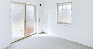 von_poll_real_estate_property_25418062_image_8